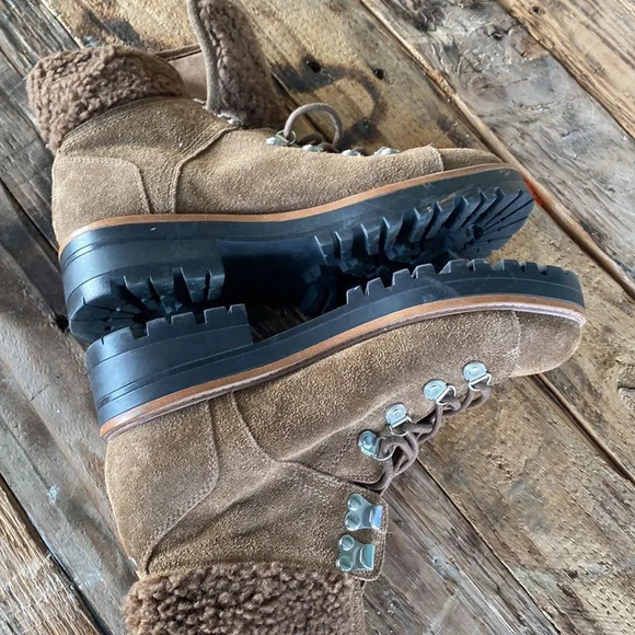 Womens Marc fisher winter boots size 7 chexk them out very nice thanks 🙏 - Picture 7 of 8